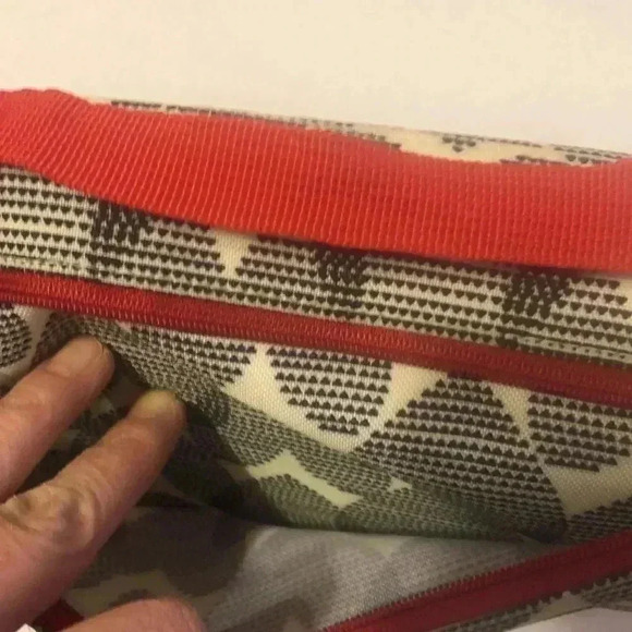 Skip Hop changing station bag. - Picture 3 of 12